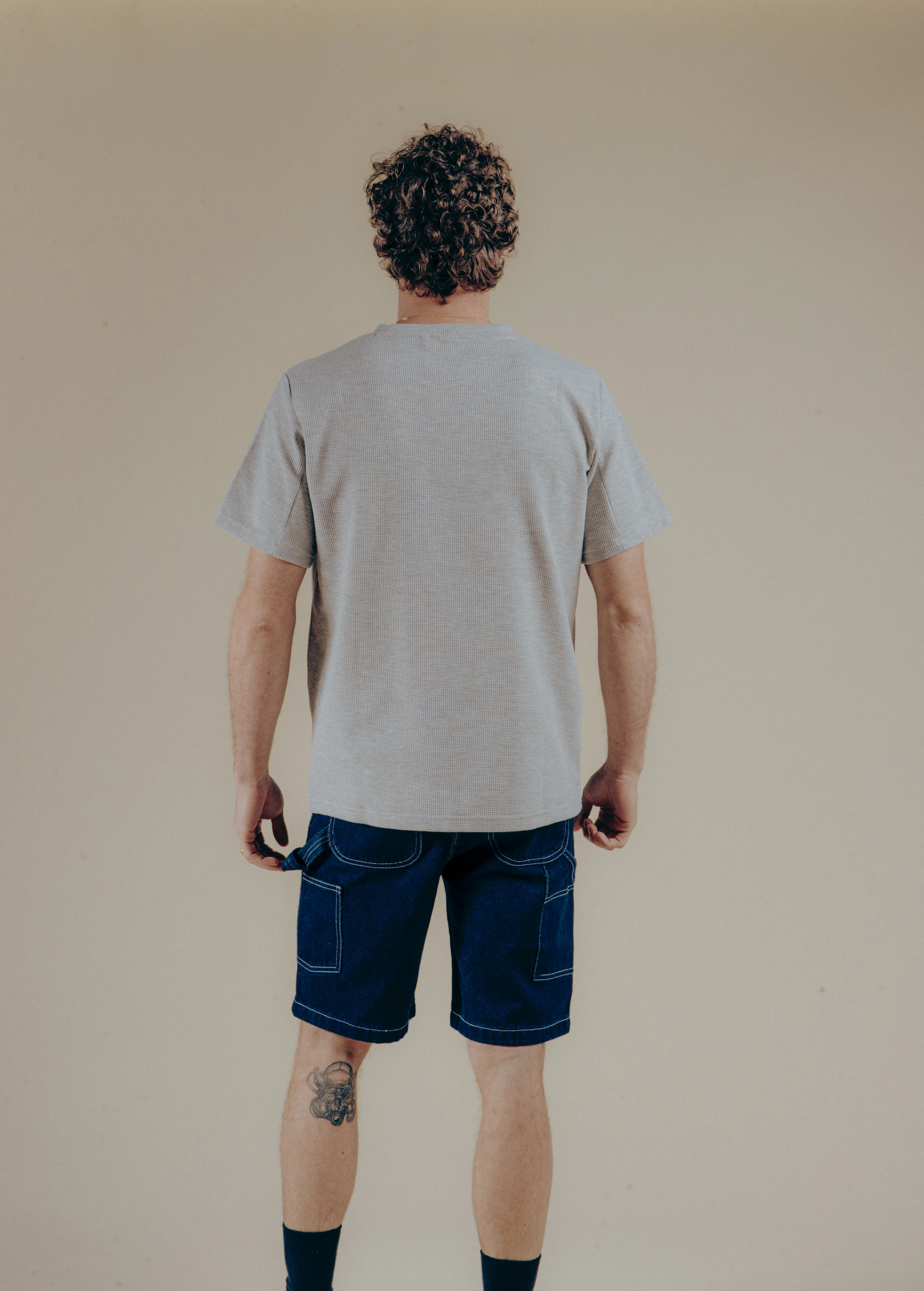 T-shirt L'initié - Gris - Image 4